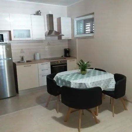 Apartment Lotta *